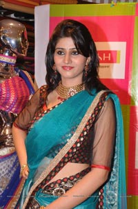 Indian Runway Model Shamili in Langa Voni