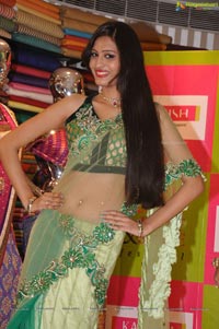 Swetha Jadav in Langa Voni