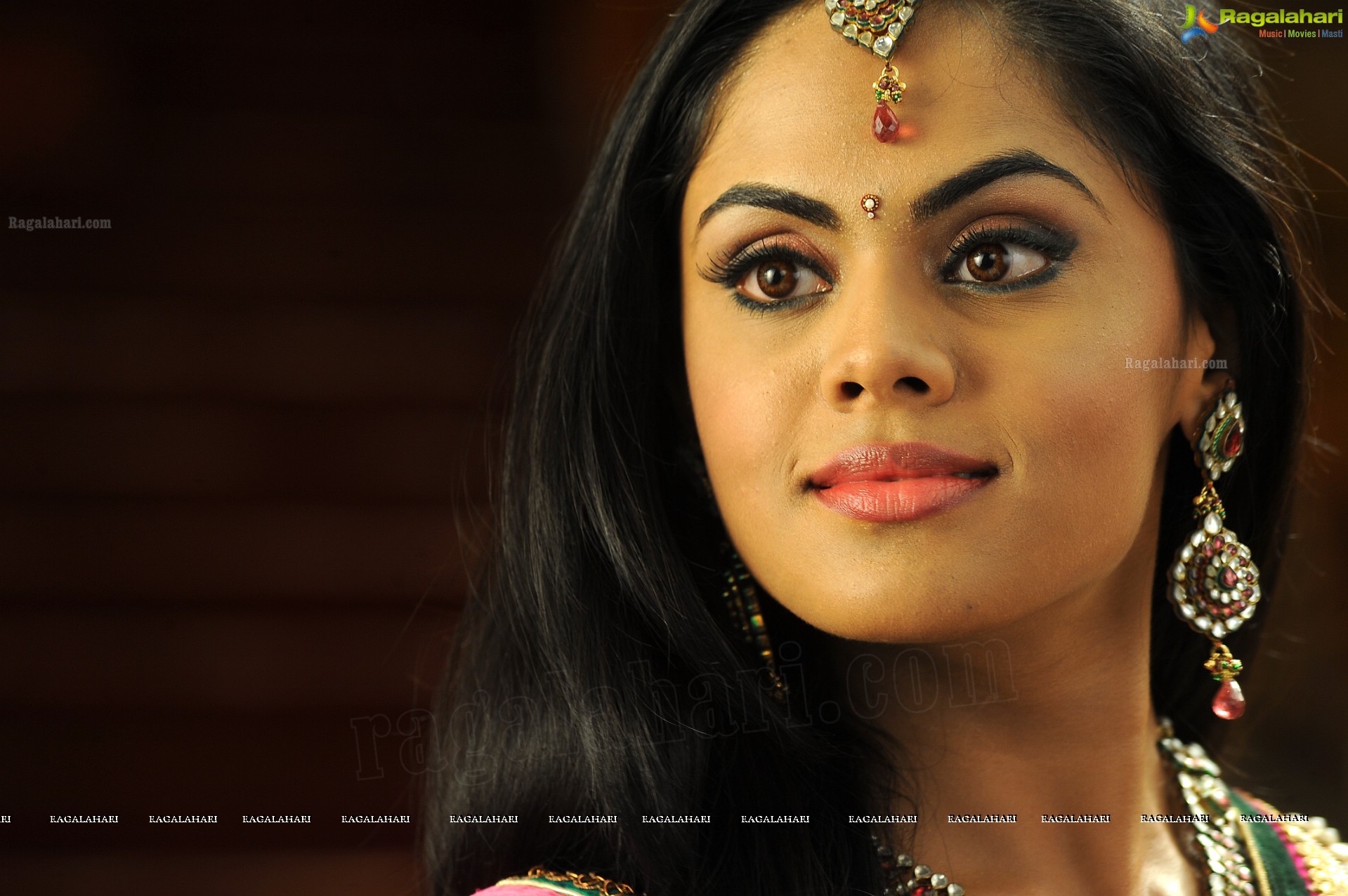 Karthika Nair (High Definition)