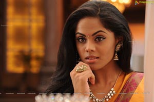 Karthika in Dammu