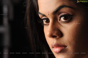 Karthika in Dammu