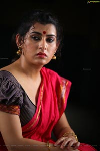 Veda in Kamalatho Naa Prayanam