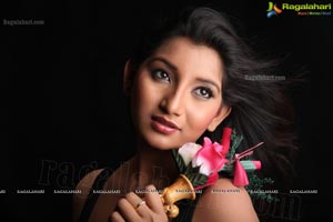 Kothoka Vintha Heroine Vinisha Naidu