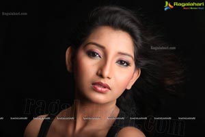 Kothoka Vintha Heroine Vinisha Naidu