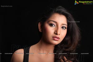 Kothoka Vintha Heroine Vinisha Naidu