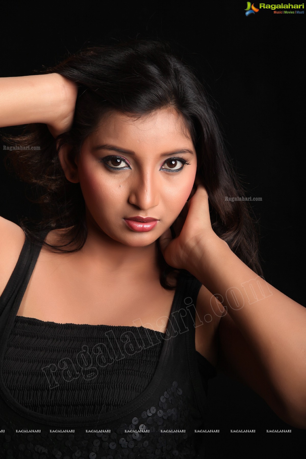 Vinisha Naidu (Exclusive)