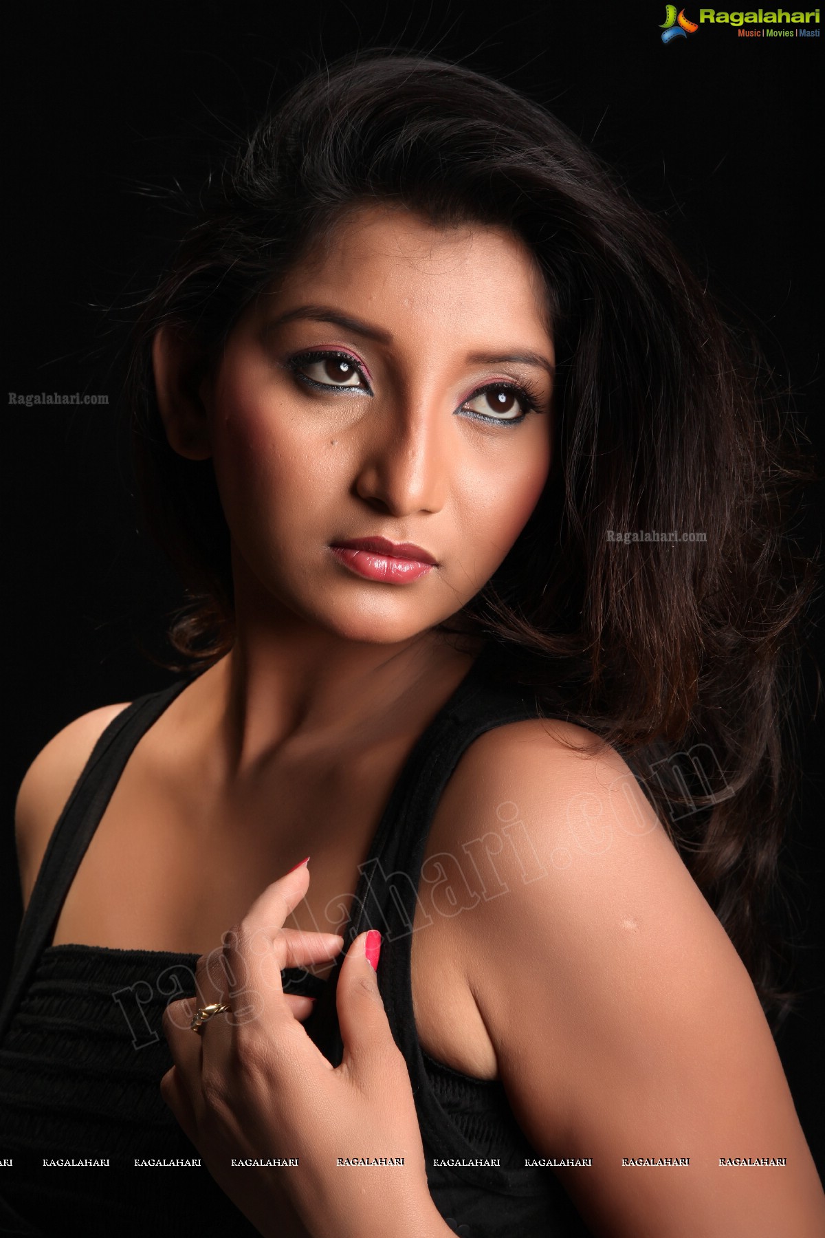 Vinisha Naidu (Exclusive)