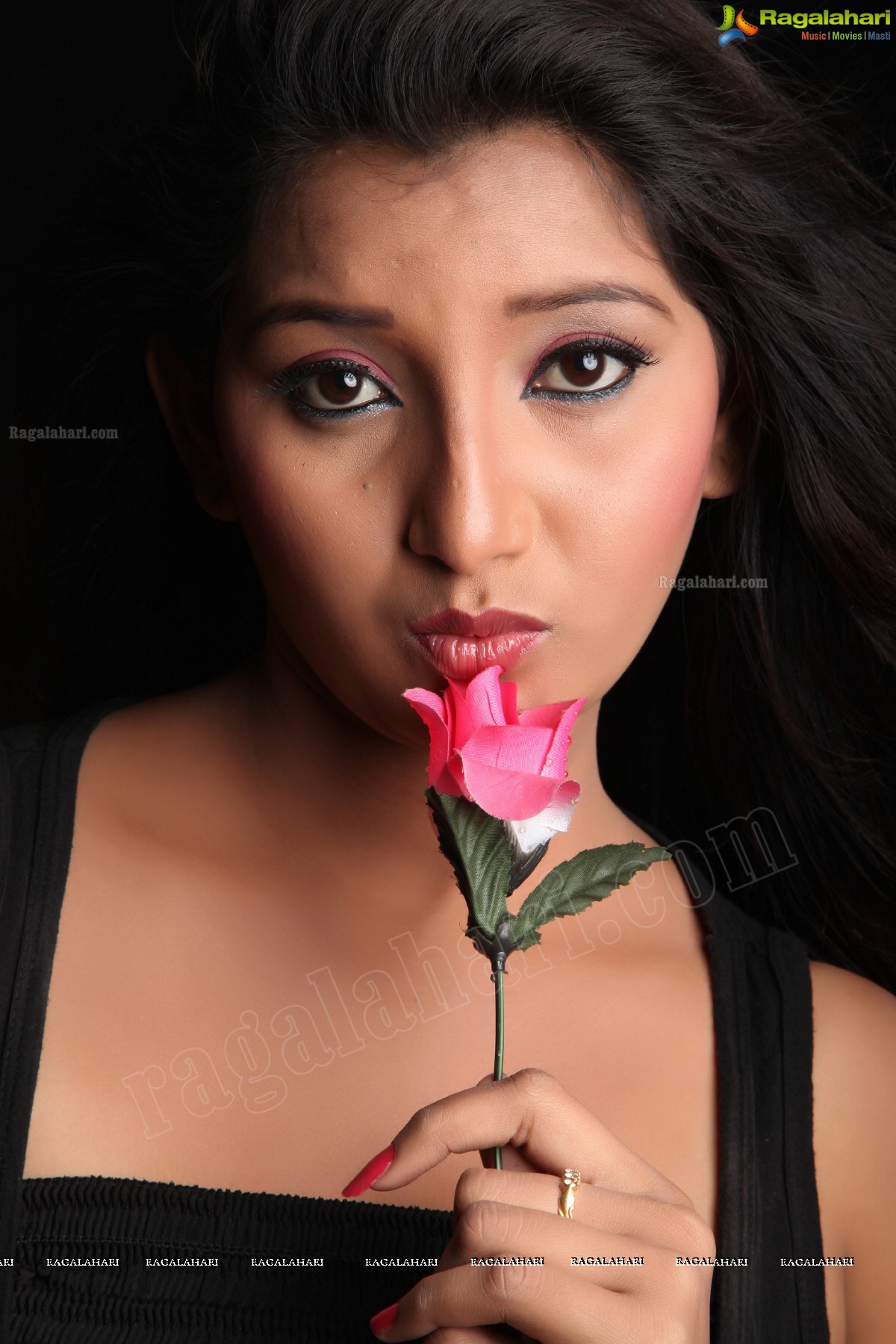 Vinisha Naidu (Exclusive)