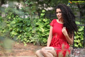 Pora Pove Heroine Soumya Sukumar