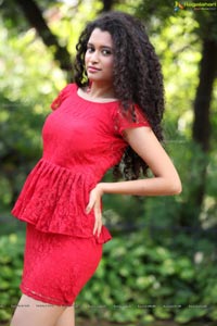 Pora Pove Heroine Soumya Sukumar