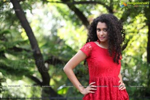 Pora Pove Heroine Soumya Sukumar