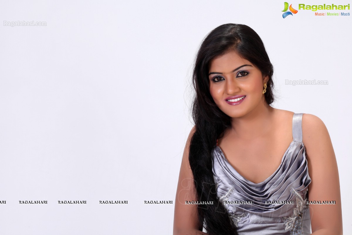 Sophiya Sheikh (Exclusive)