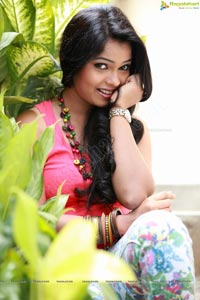 Telugu Heroine Naveena Jackson