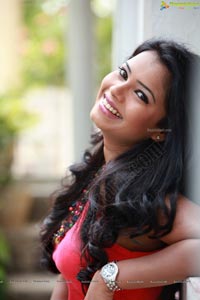 Telugu Heroine Naveena Jackson