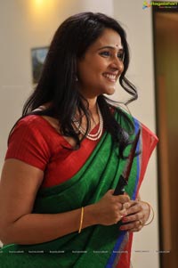 Gayatri Bhargavi in Saree