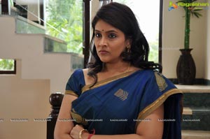 Gayatri Bhargavi in Saree