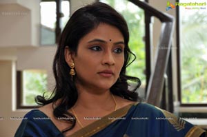 Gayatri Bhargavi in Saree