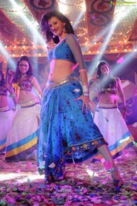 Hamsa Nandini Hot Dance Photos