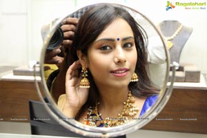 Khenisha Chandran Photos