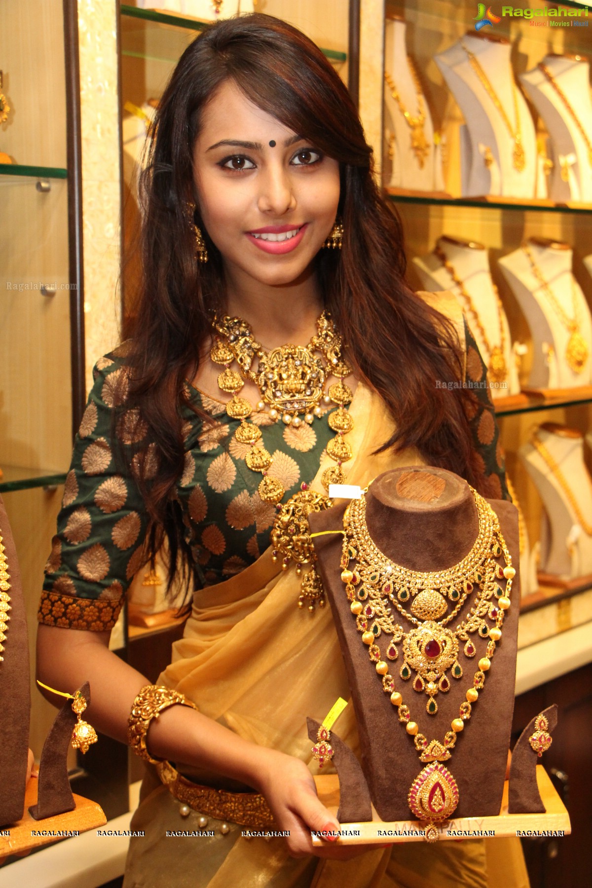 Khenisha Chandran