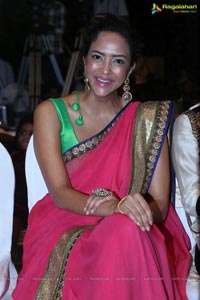 Manchu Lakshmi Photos