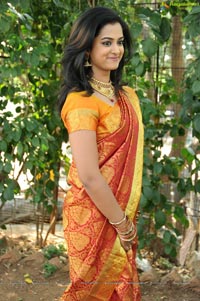 Nanditha Krishnamma Kalipindi Iddarini