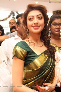 RS Brothers Mehdipatnam Store Launched by Pranitha