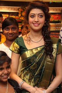 RS Brothers Mehdipatnam Store Launched by Pranitha