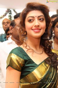 RS Brothers Mehdipatnam Store Launched by Pranitha