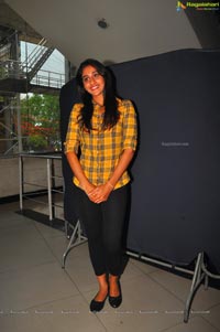 Regina Cassandra in Yellow Shirt