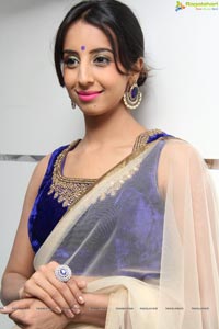 Sanjana at Naturals Salon