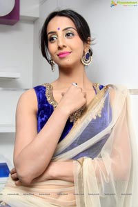 Sanjana at Naturals Salon