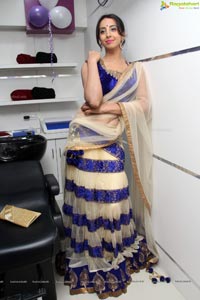 Sanjana at Naturals Salon