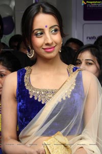 Sanjana at Naturals Salon