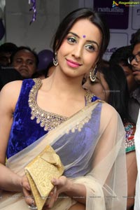 Sanjana at Naturals Salon