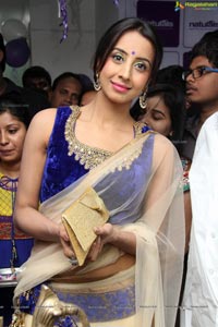 Sanjana at Naturals Salon