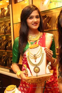 Manepally Jewellers Model Simran Choudhary