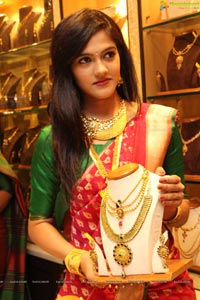 Manepally Jewellers Model Simran Choudhary