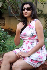 Heroine Vinisha Naidu