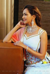 Lakshmi Manchu Hot