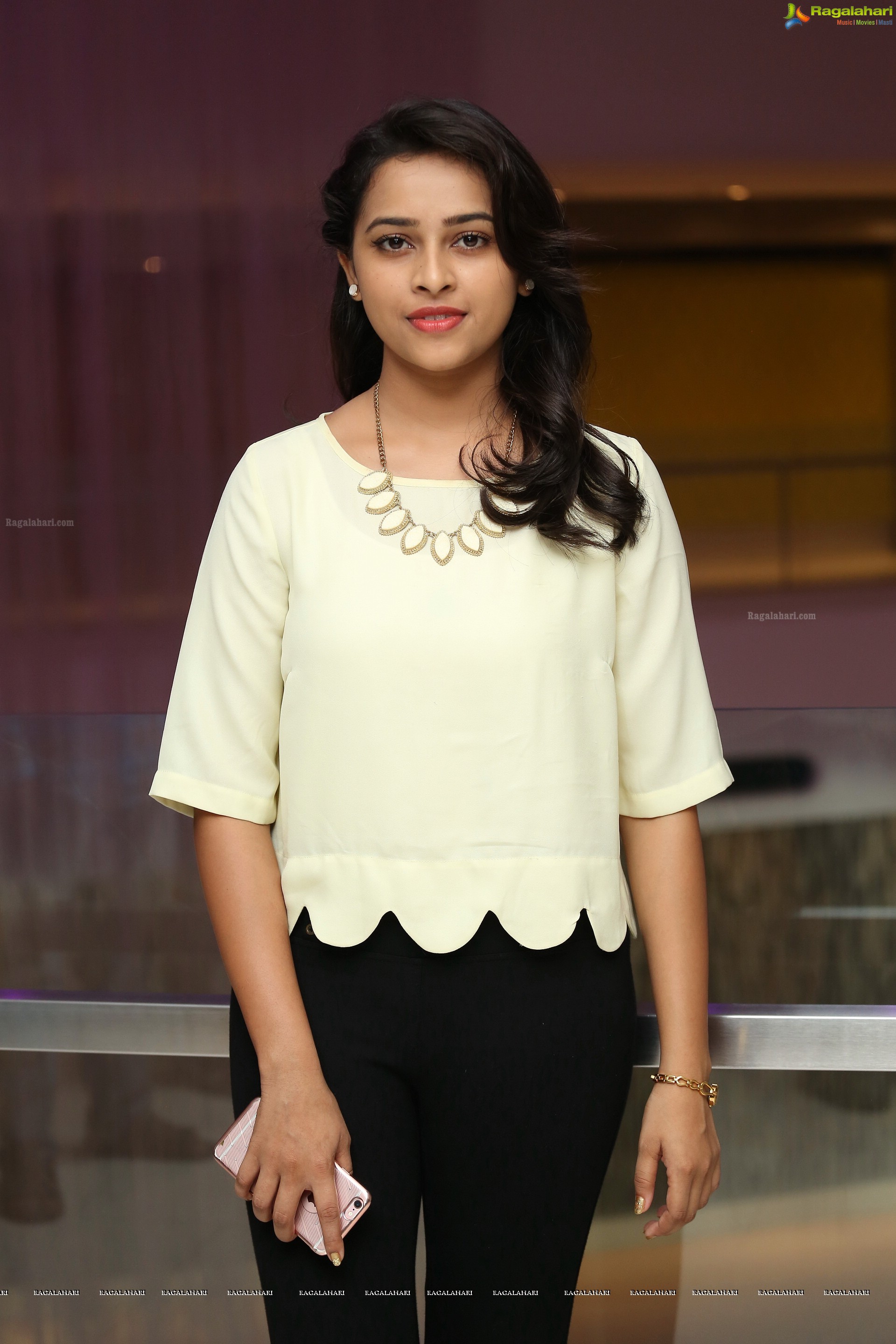 Sri Divya (High Definition)