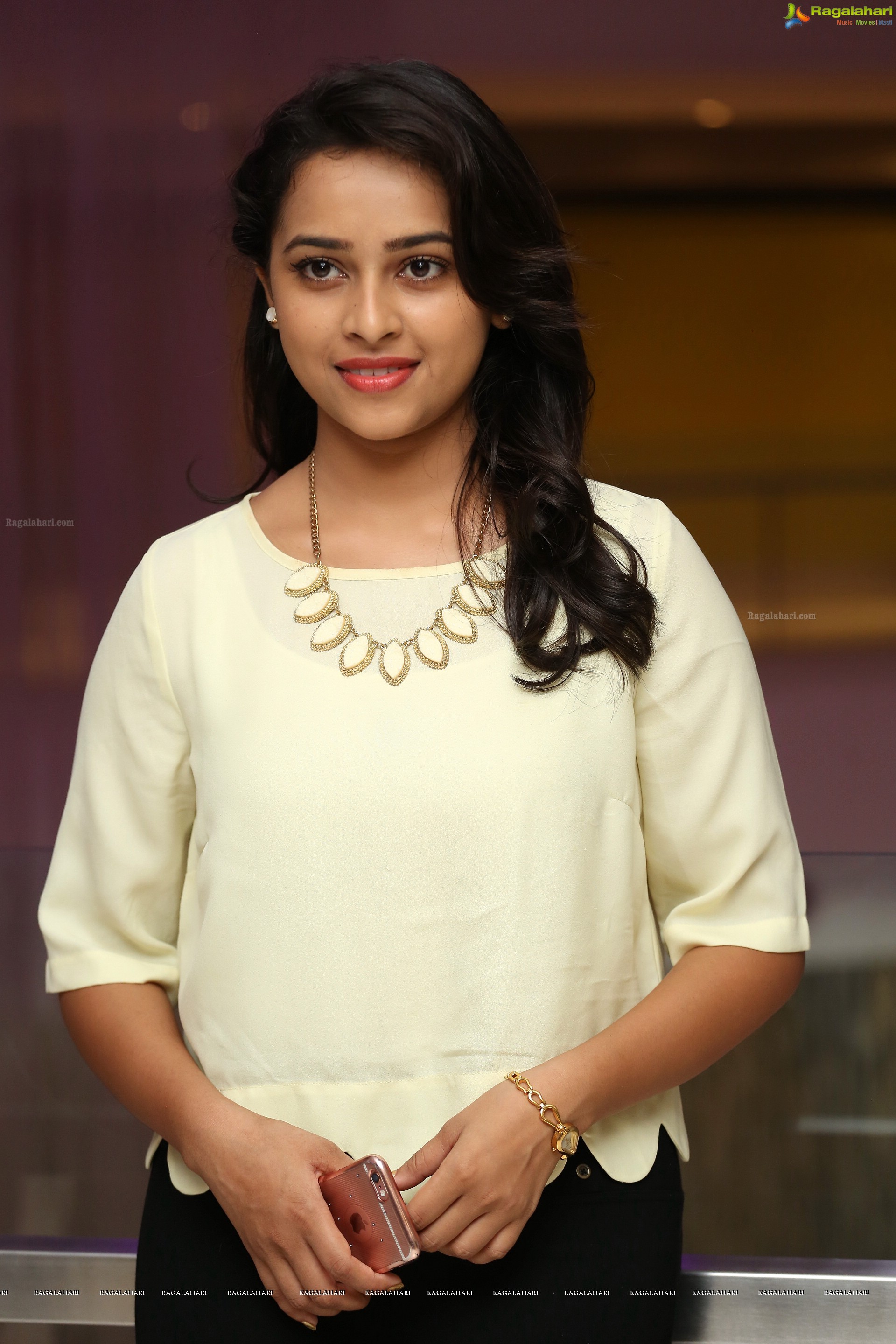 Sri Divya (High Definition)