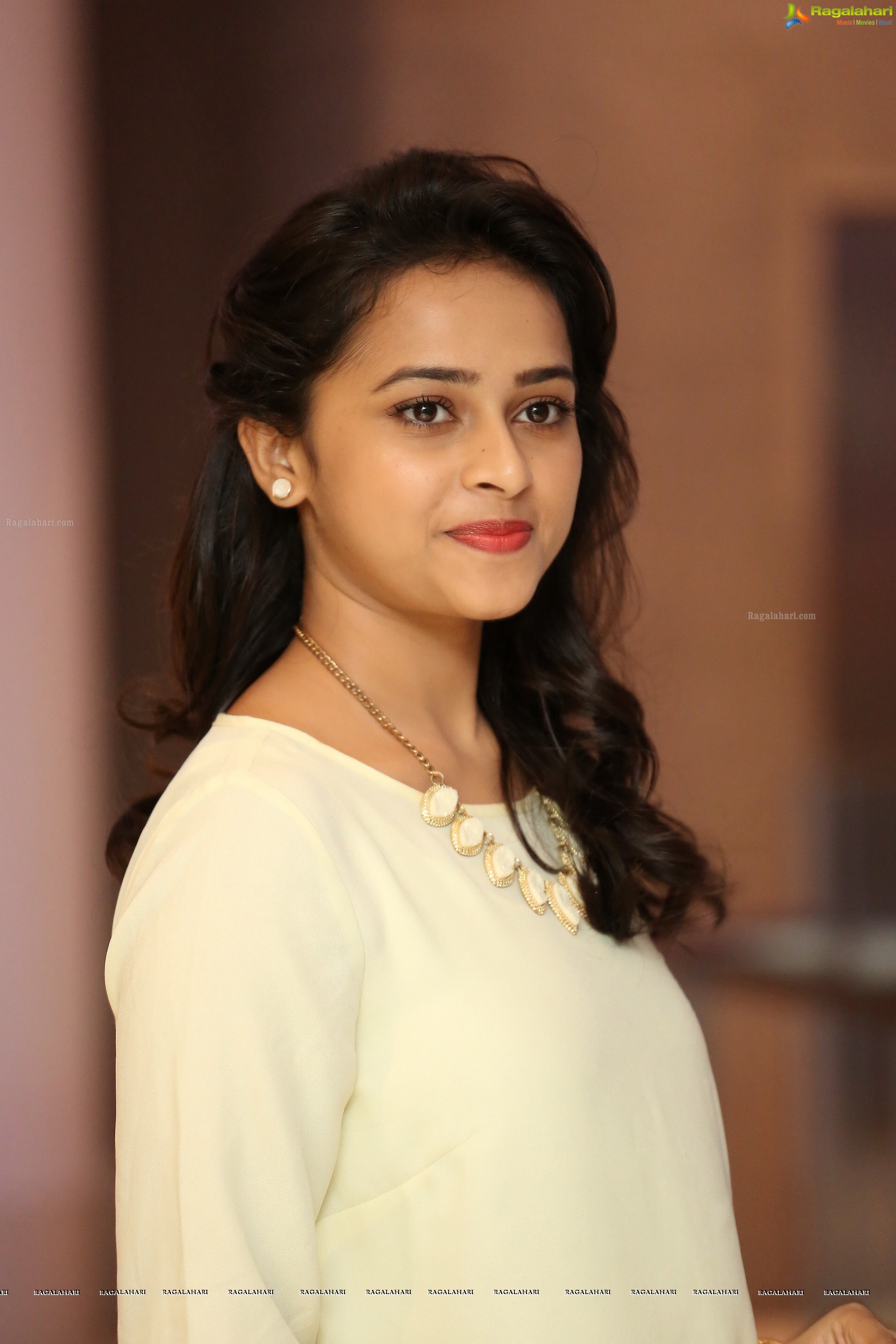 Sri Divya (High Definition)