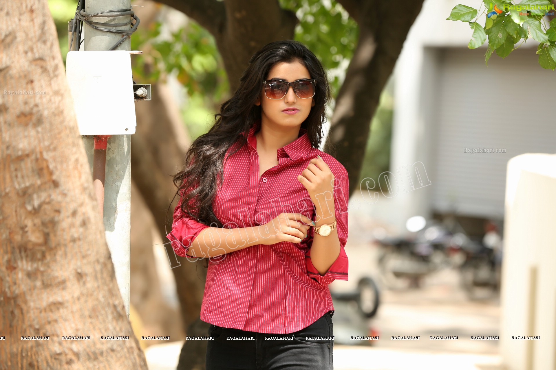 Tarunikka Singh (Exclusive) (High Definition)