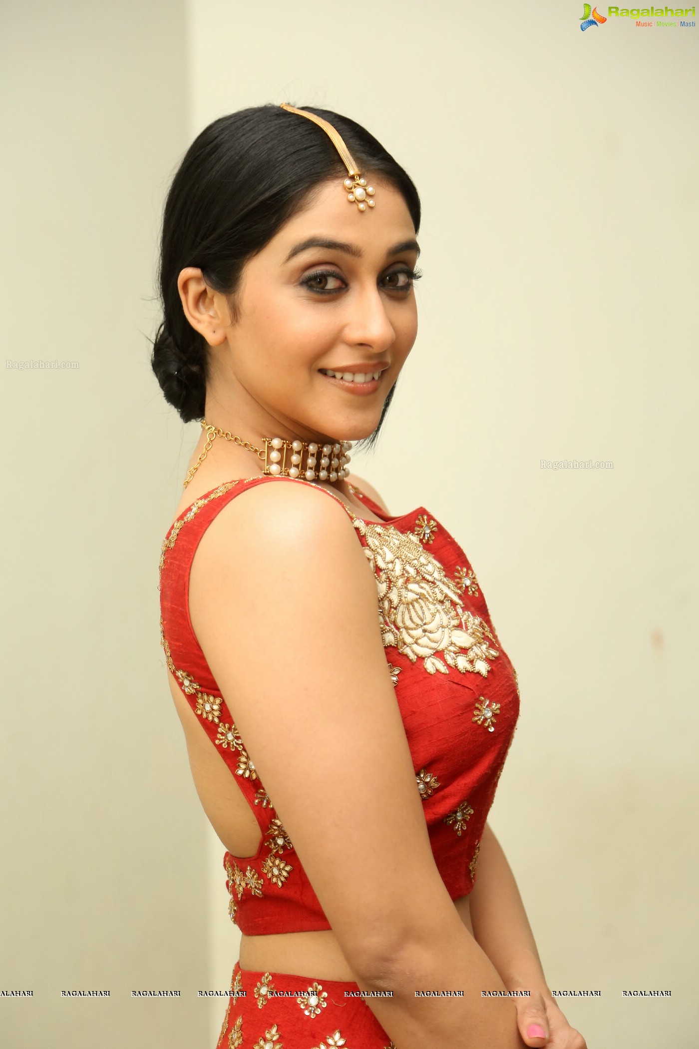 Regina Cassandra (Posters)