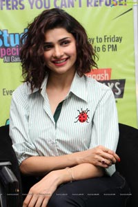 Prachi Desai Photos