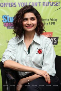 Prachi Desai Photos