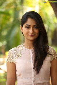 Sandhya Raju Photos