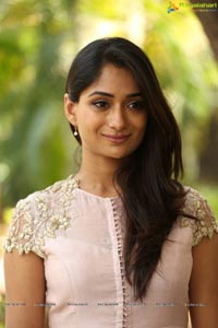 Sandhya Raju Photos