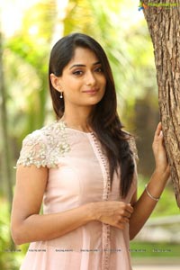 Sandhya Raju Photos